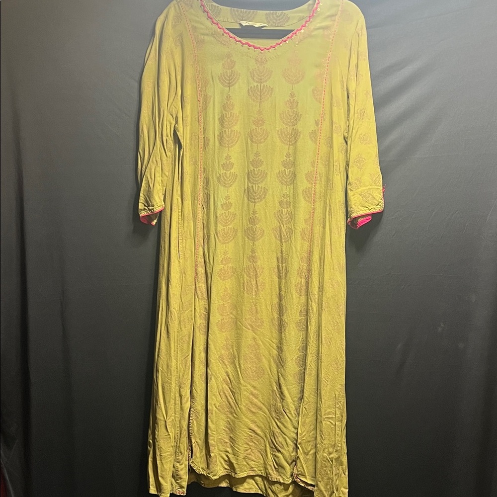Elegant Olive Maxi Dress with Pink Trim